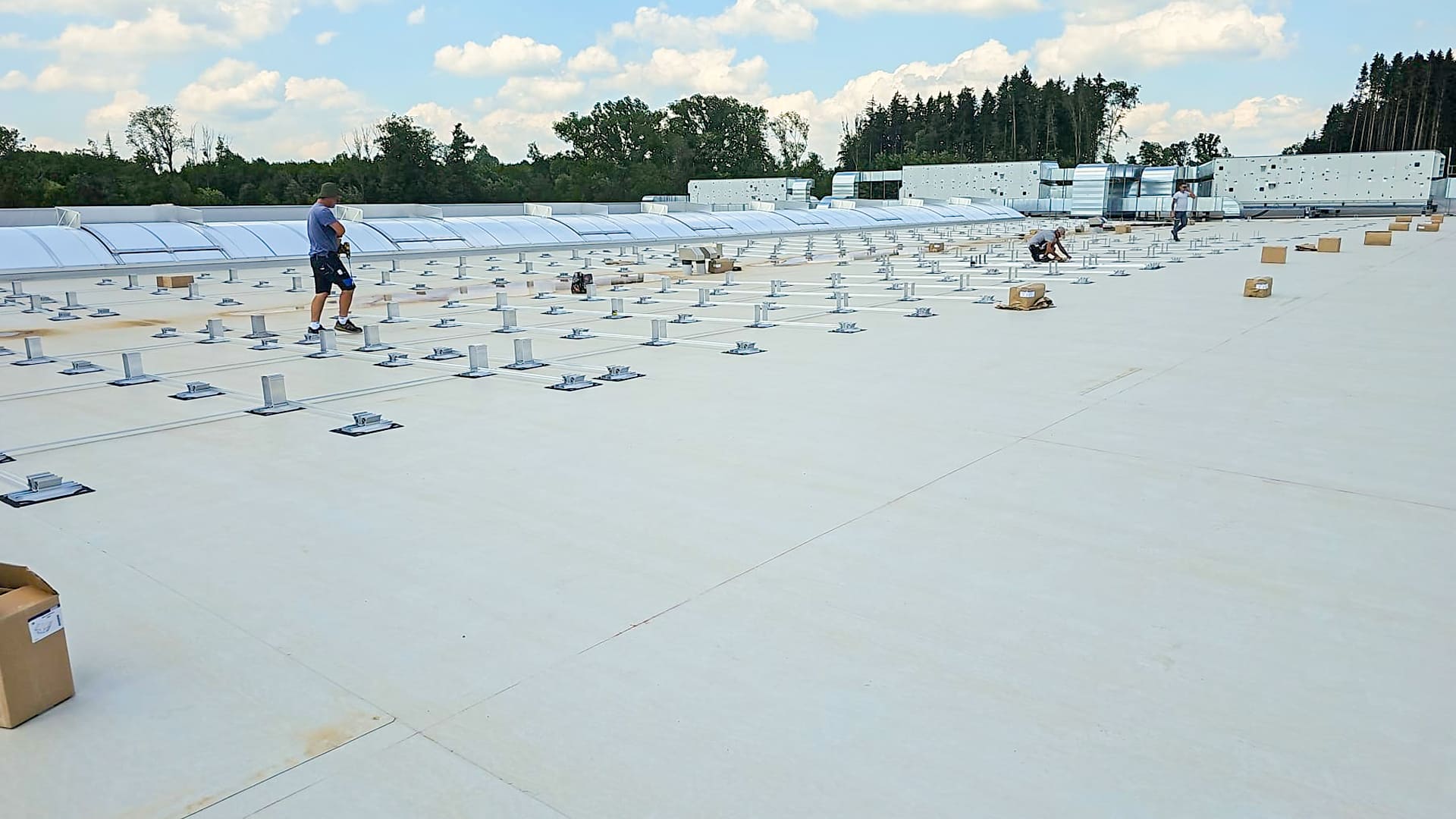 Neue Groß-Photovoltaikanlage auf dem Firmendach von RAFI in Bad Waldsee